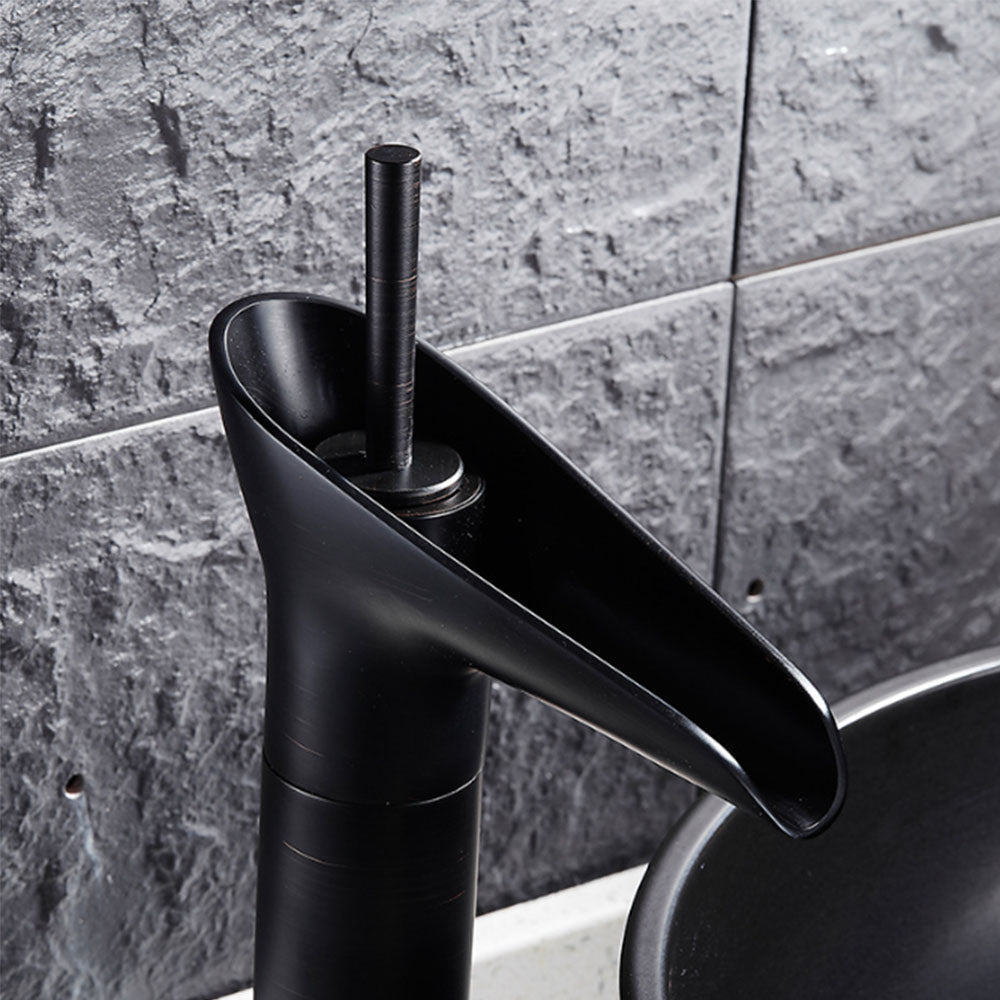Robinet de salle de bain cascade Vintage Noir en laiton pour Vasque avec Flexible